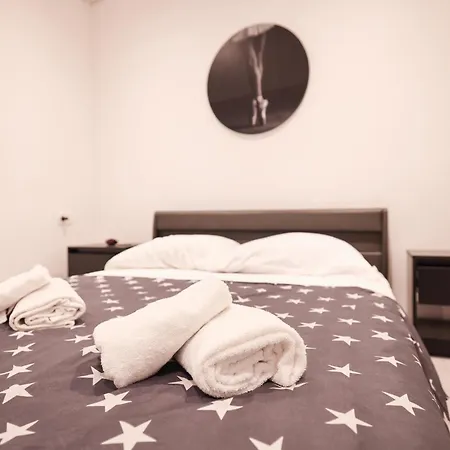 아파트 Center 2 Bedroom M 자다르